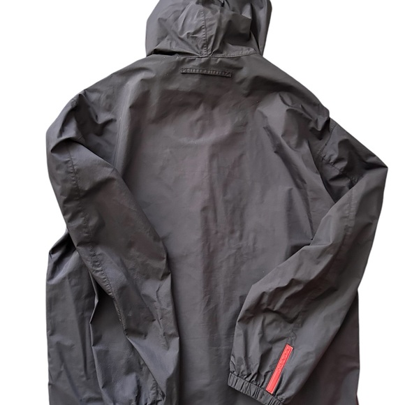 Prada packable rain jacket - Picture 2 of 7